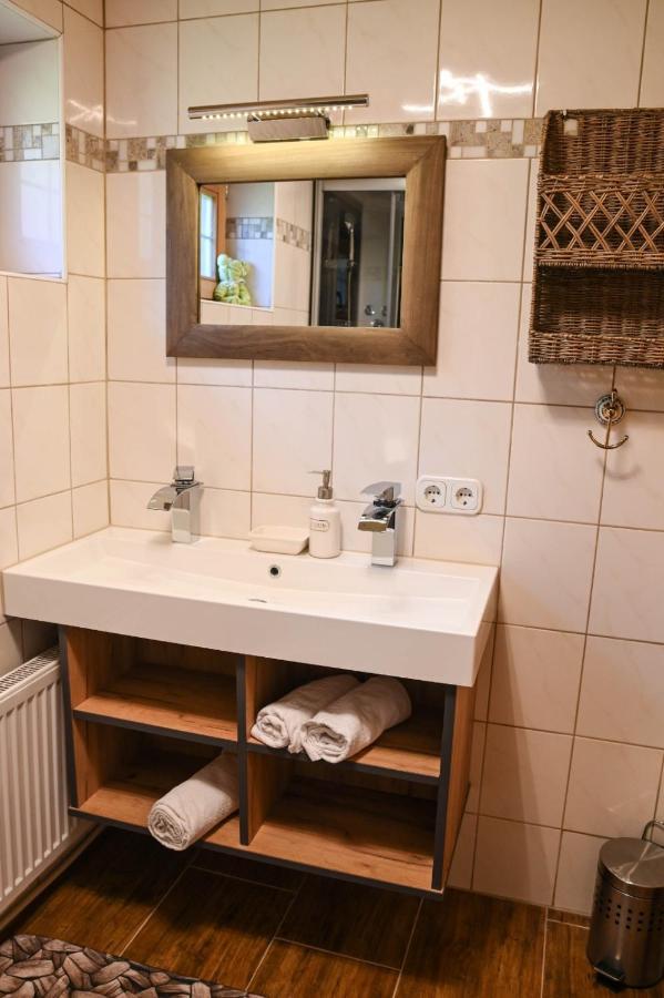 Ferienhaus Schneiderhaeusl Zillertal Stummerberg Eksteriør billede