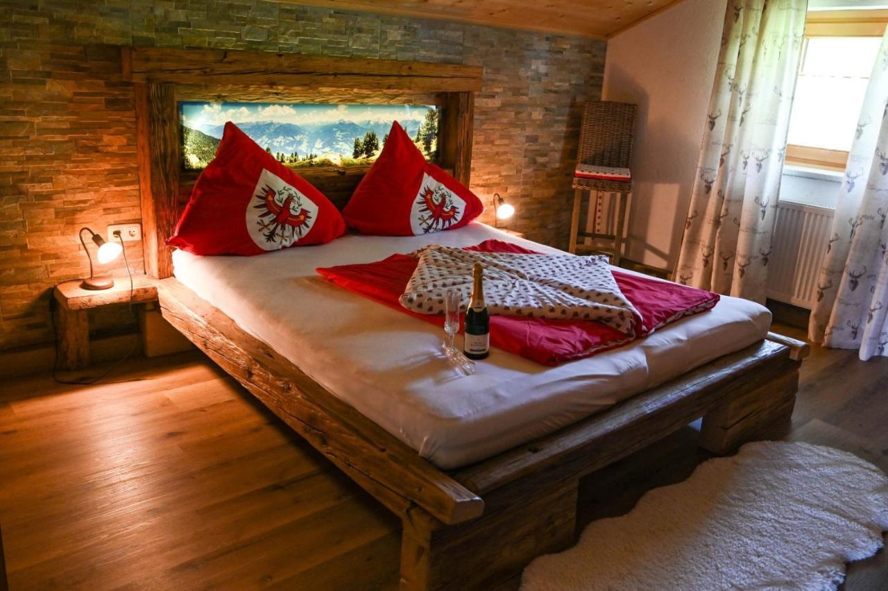 Ferienhaus Schneiderhaeusl Zillertal Stummerberg Eksteriør billede