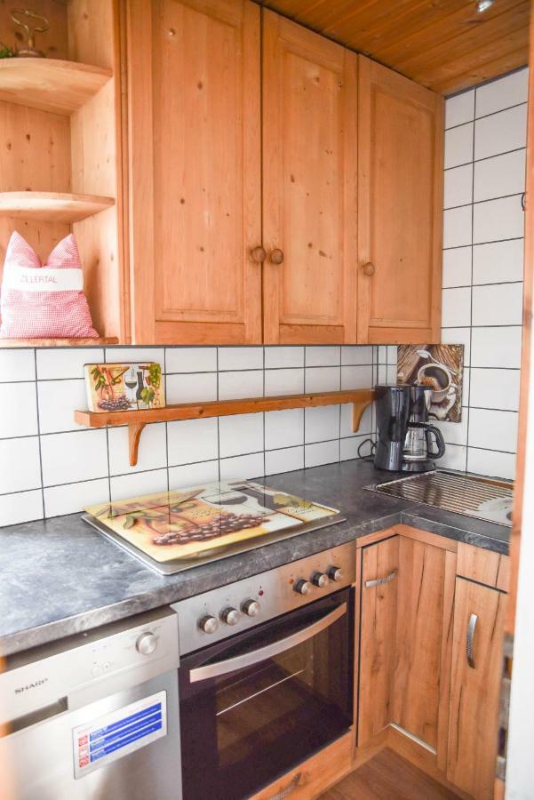 Ferienhaus Schneiderhaeusl Zillertal Stummerberg Eksteriør billede